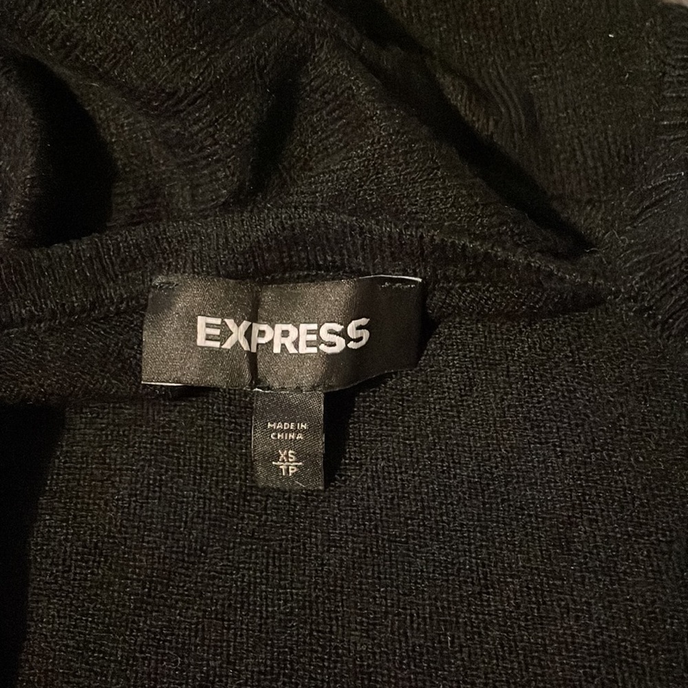 Express Sweater - Picture 3 of 4